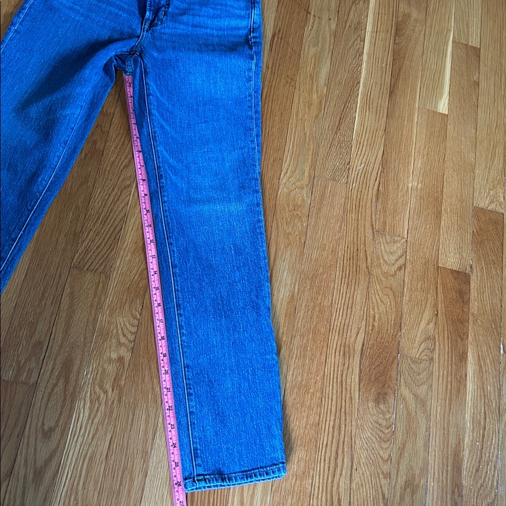 Madewell women’s Straight-Leg Denim Jeans in Blue - Picture 9 of 9